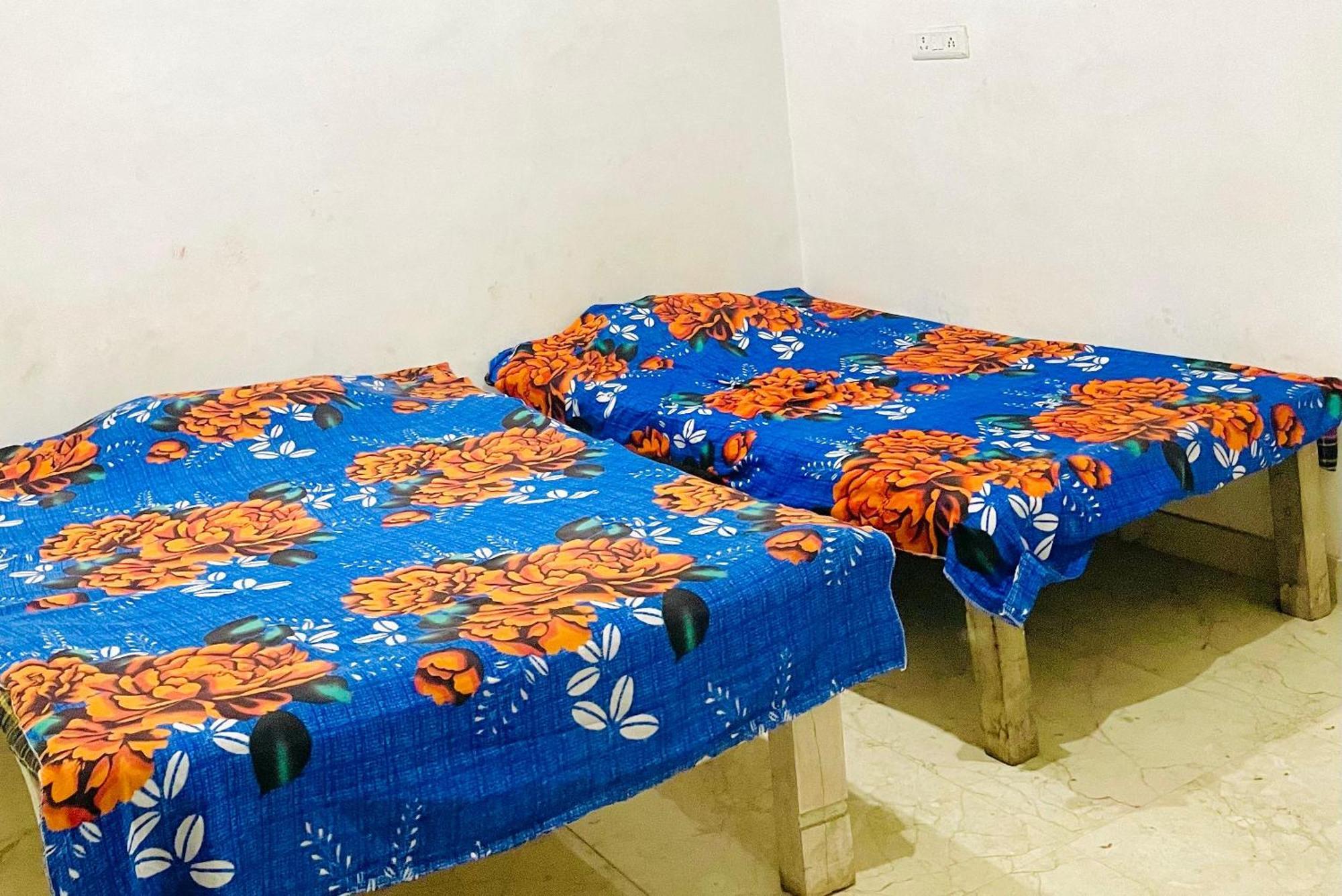 Om Sai Guest House Varanasi Eksteriør billede