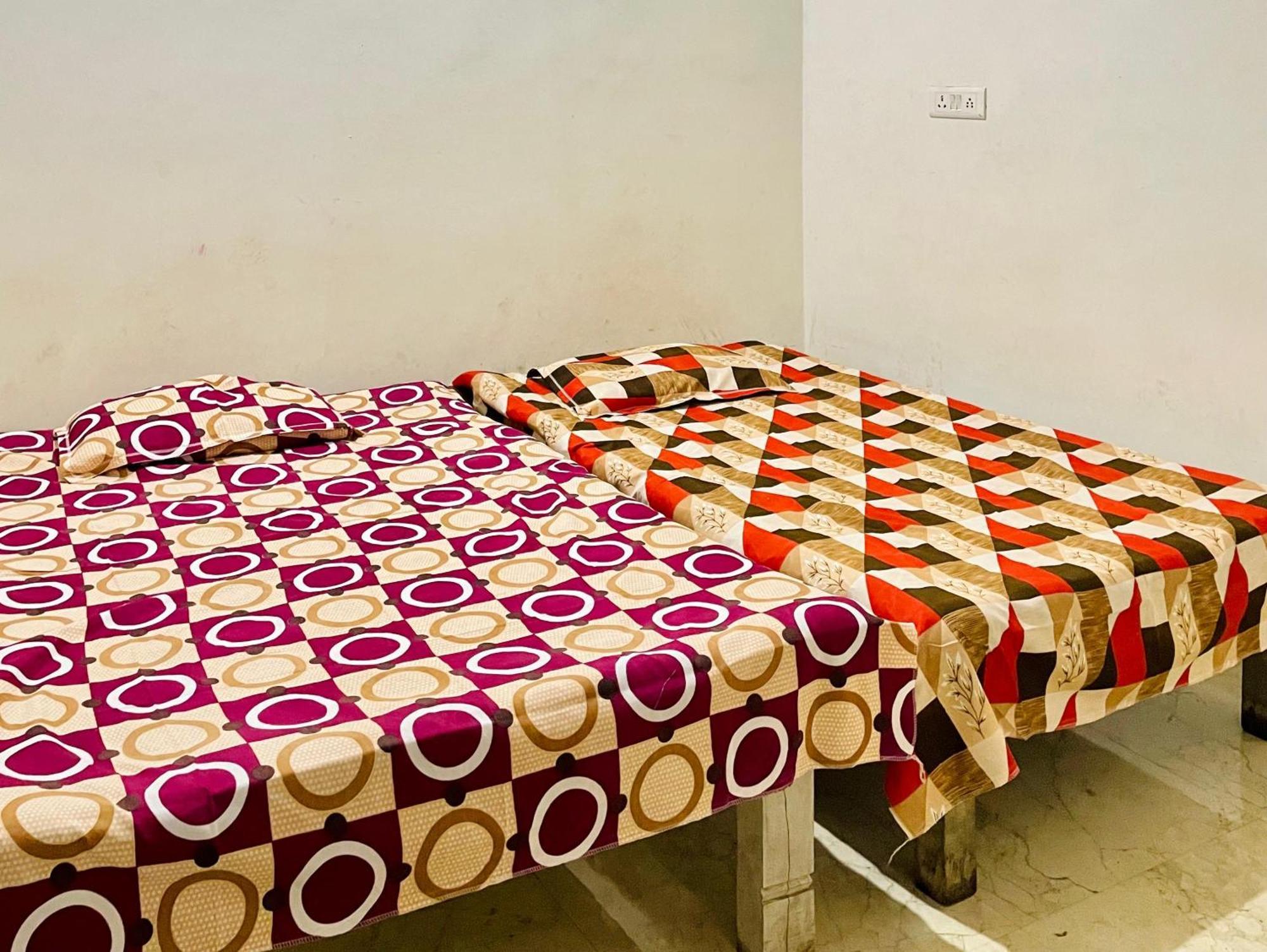 Om Sai Guest House Varanasi Eksteriør billede